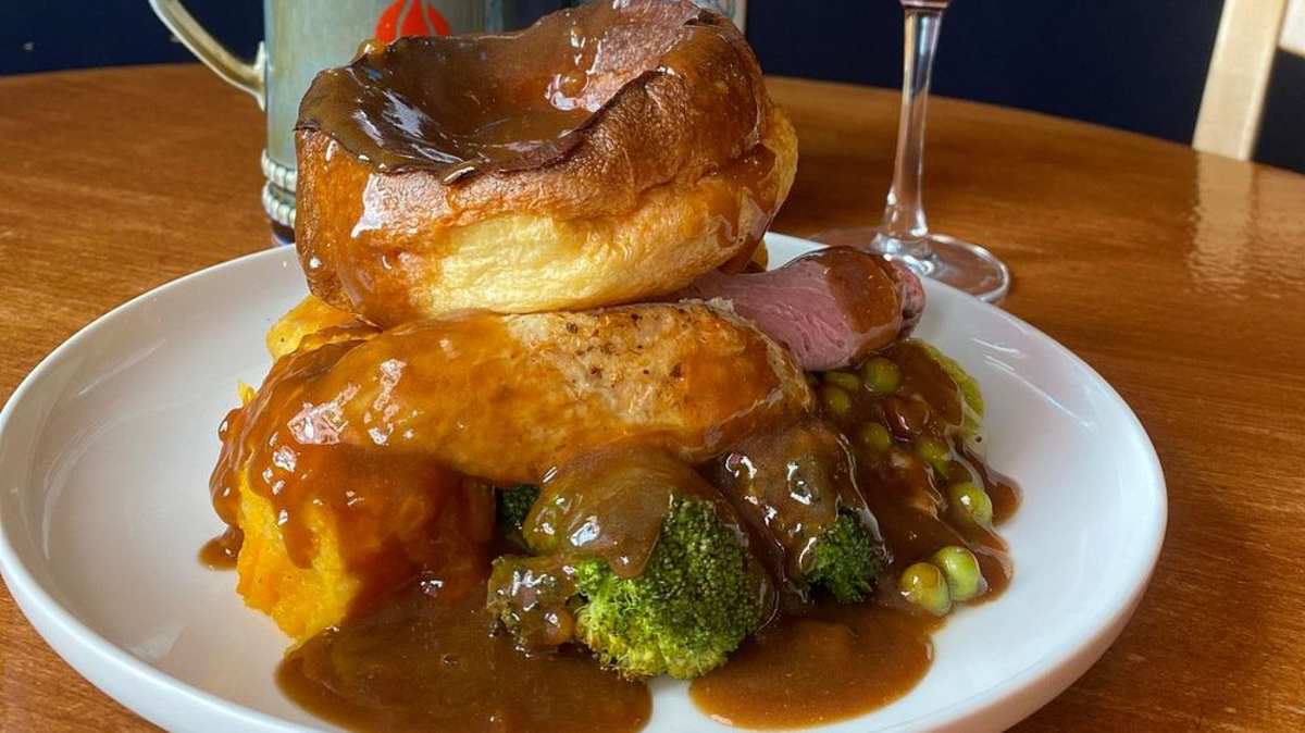 Sunday roast served at The Queen’s Nook